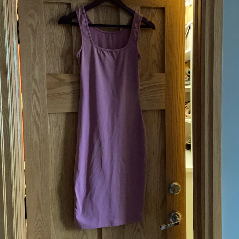 Dusty pink midi dress, never worn. Scoop neck